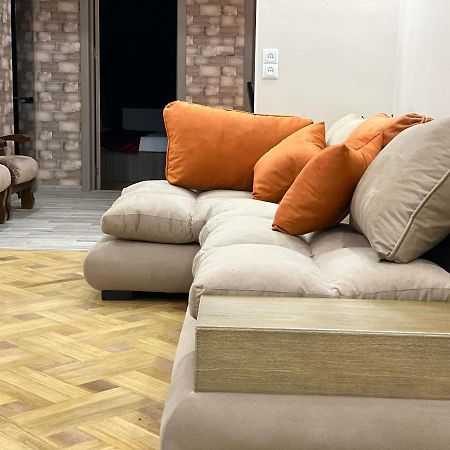 Luxury 4-Bedroom Apartment In The Center Tbilisi Eksteriør billede