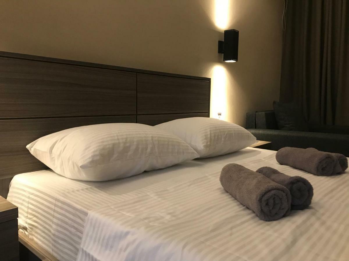 Luxury 4-Bedroom Apartment In The Center Tbilisi Eksteriør billede