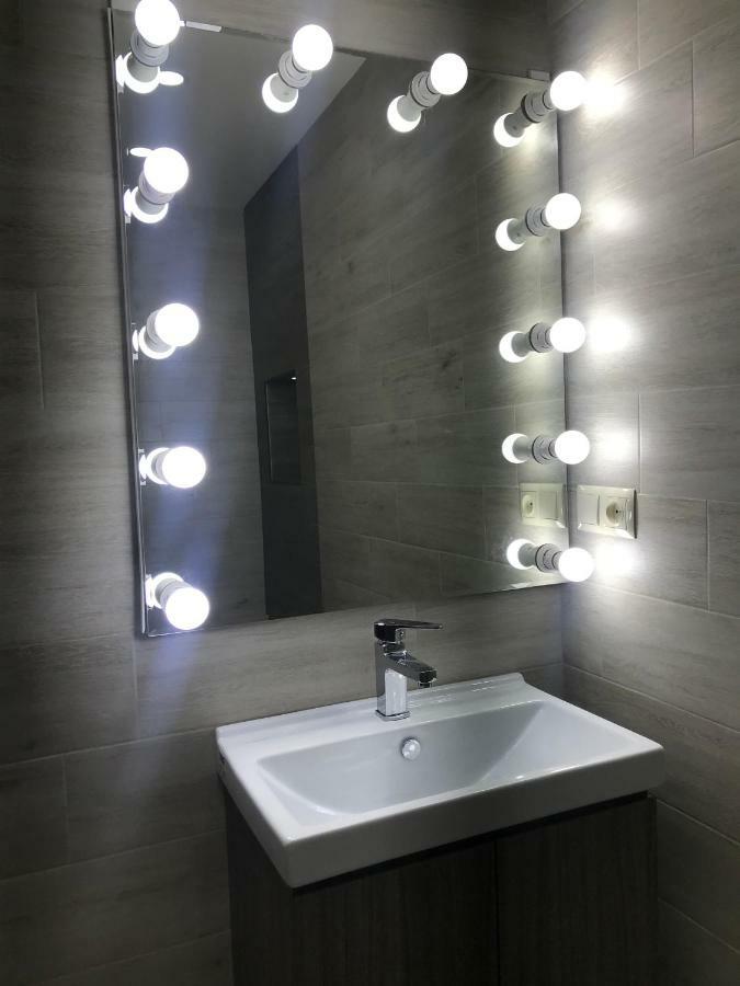Luxury 4-Bedroom Apartment In The Center Tbilisi Eksteriør billede
