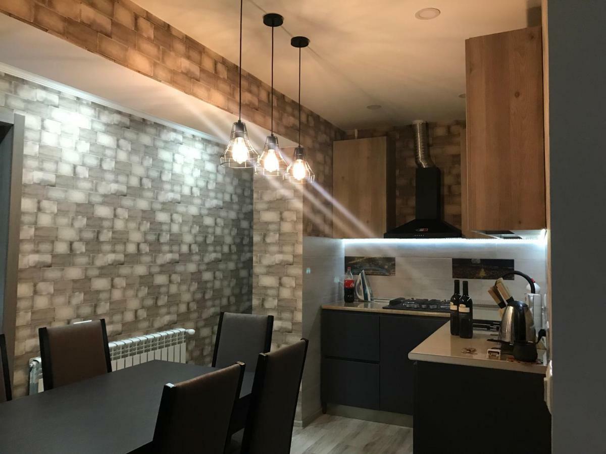 Luxury 4-Bedroom Apartment In The Center Tbilisi Eksteriør billede