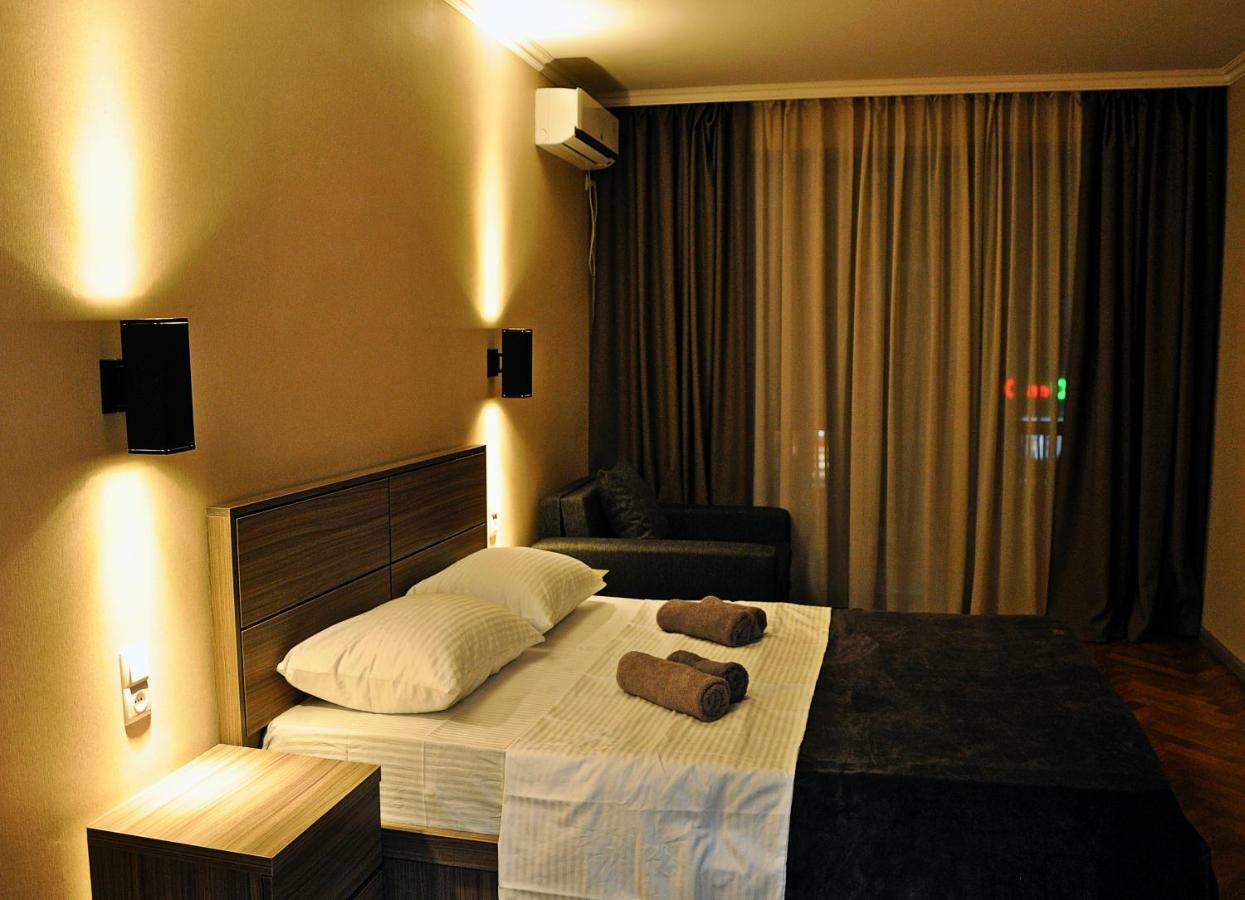 Luxury 4-Bedroom Apartment In The Center Tbilisi Eksteriør billede