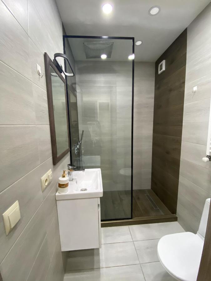 Luxury 4-Bedroom Apartment In The Center Tbilisi Eksteriør billede